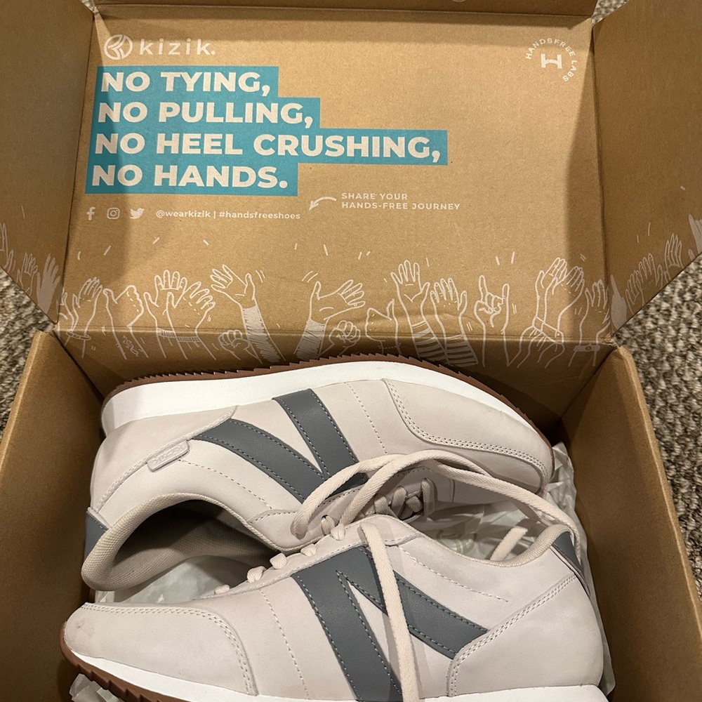 Kizik Milan Sneakers in Monument!
